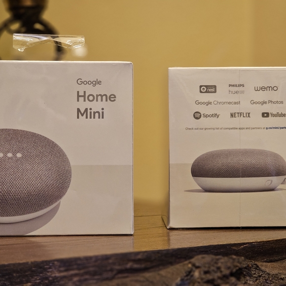 NWT Google Home Mini - Picture 4 of 5
